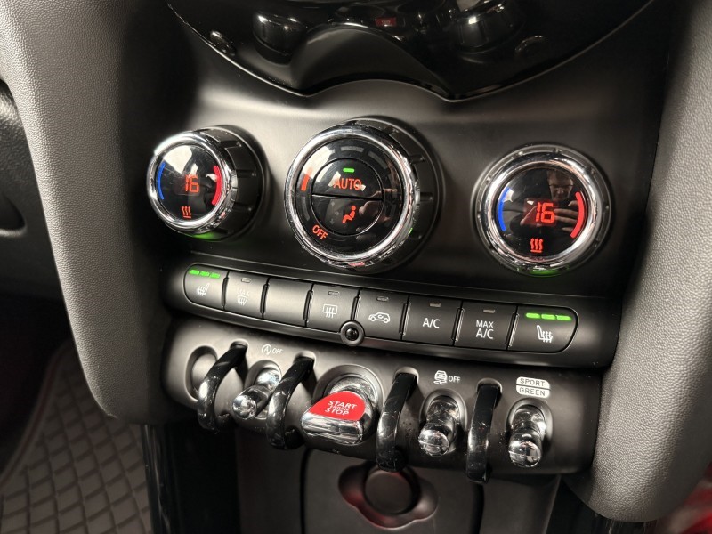 2019 (19) MINI HATCHBACK 2.0 Cooper S Sport II 3dr Auto 5271998