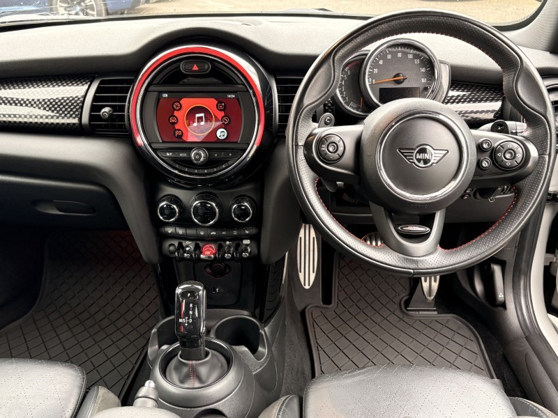 2019 (19) MINI HATCHBACK 2.0 Cooper S Sport II 3dr Auto 5272032
