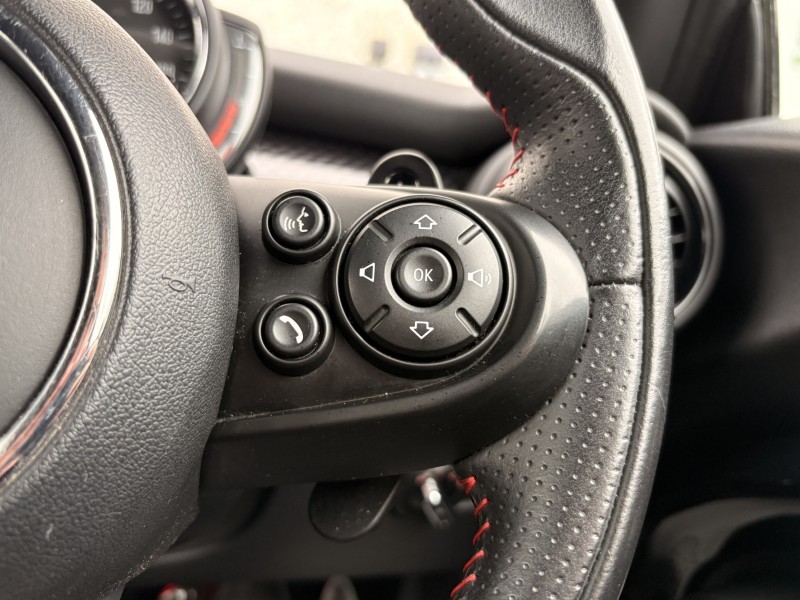 2019 (19) MINI HATCHBACK 2.0 Cooper S Sport II 3dr Auto 5272009