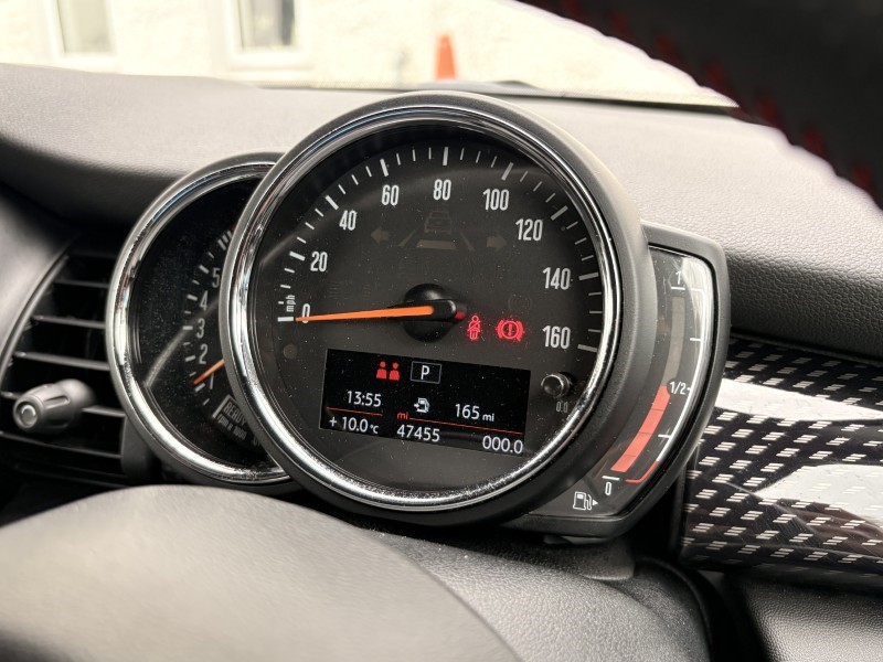 2019 (19) MINI HATCHBACK 2.0 Cooper S Sport II 3dr Auto 5271997