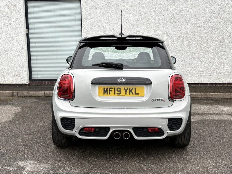 2019 (19) MINI HATCHBACK 2.0 Cooper S Sport II 3dr Auto 5272012