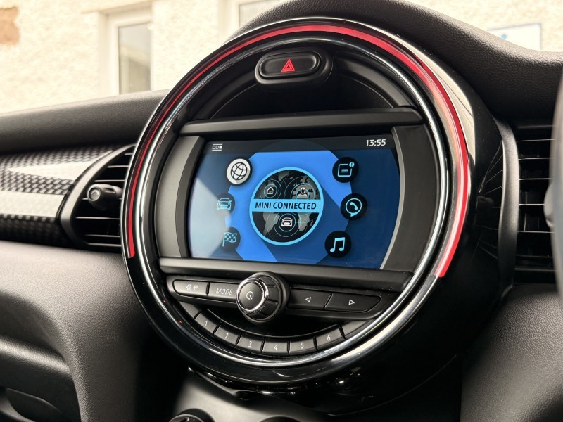 2019 (19) MINI HATCHBACK 2.0 Cooper S Sport II 3dr Auto 5272000