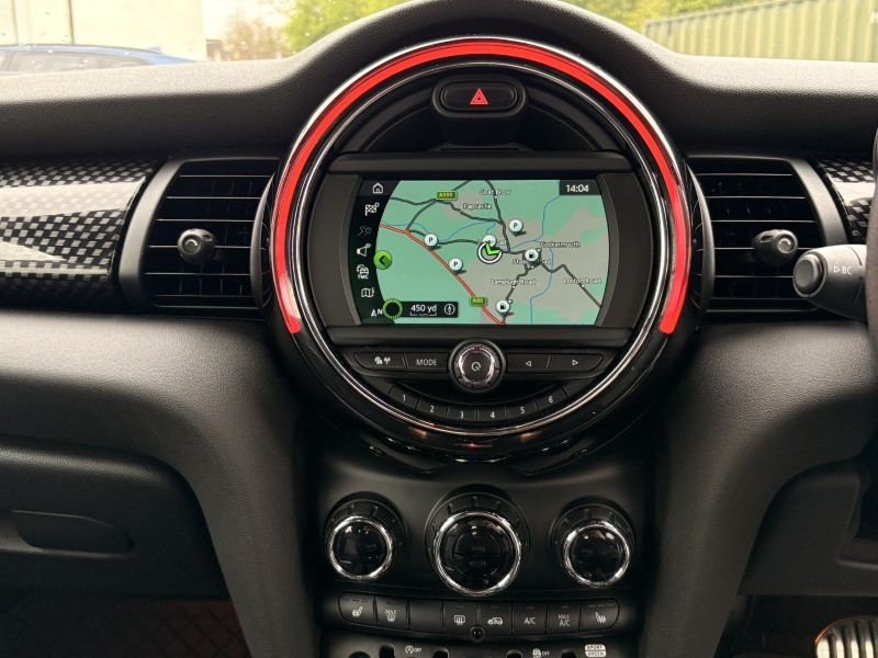 2019 (19) MINI HATCHBACK 2.0 Cooper S Sport II 3dr Auto 5272034