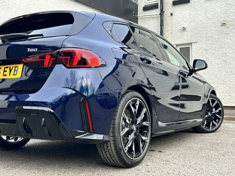 2026 (26) BMW 1 SERIES 120 M Sport 5dr Step Auto 5225554