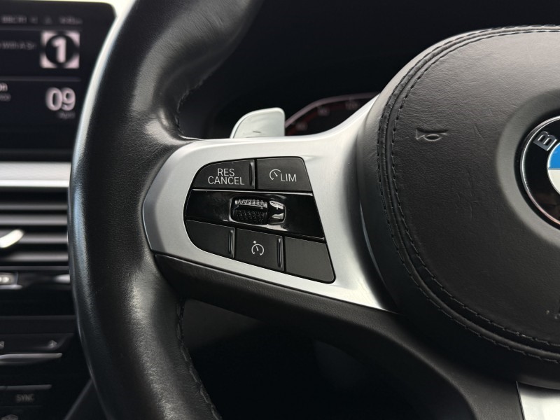 2020 (20) BMW 5 SERIES 520d M Sport 4dr Auto 5273790