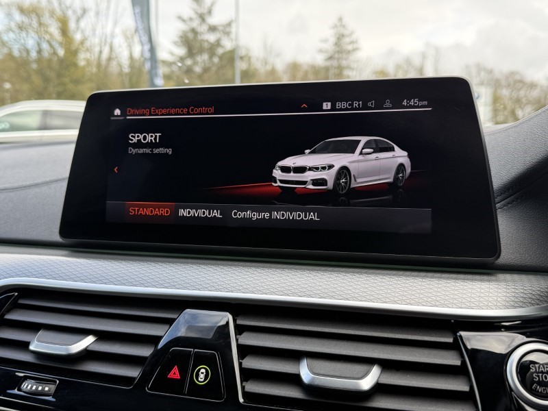 2020 (20) BMW 5 SERIES 520d M Sport 4dr Auto 5273784