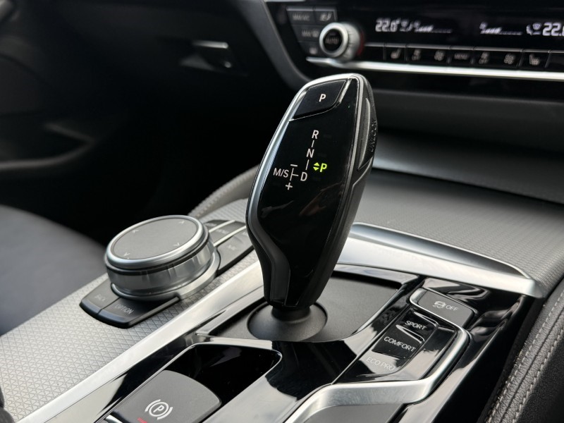 2020 (20) BMW 5 SERIES 520d M Sport 4dr Auto 5273776