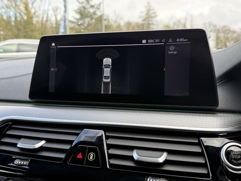 2020 (20) BMW 5 SERIES 520d M Sport 4dr Auto 5273787