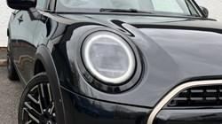 2024 (74) MINI COOPER 1.5 C Exclusive 5dr Auto 5296887