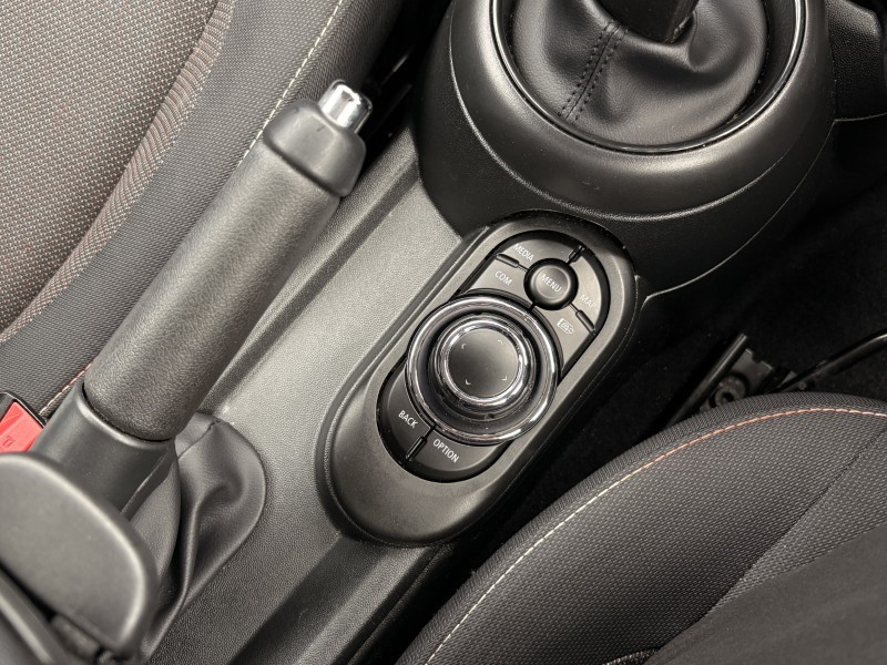 2022 (72) MINI HATCHBACK 1.5 Cooper Classic 3dr Auto 5289855