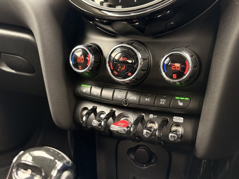 2022 (72) MINI HATCHBACK 1.5 Cooper Classic 3dr Auto 5289853