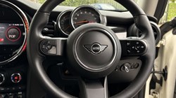 2022 (72) MINI HATCHBACK 1.5 Cooper Classic 3dr Auto 5289850