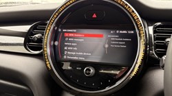 2022 (72) MINI HATCHBACK 1.5 Cooper Classic 3dr Auto 5289865