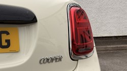 2022 (72) MINI HATCHBACK 1.5 Cooper Classic 3dr Auto 5289831