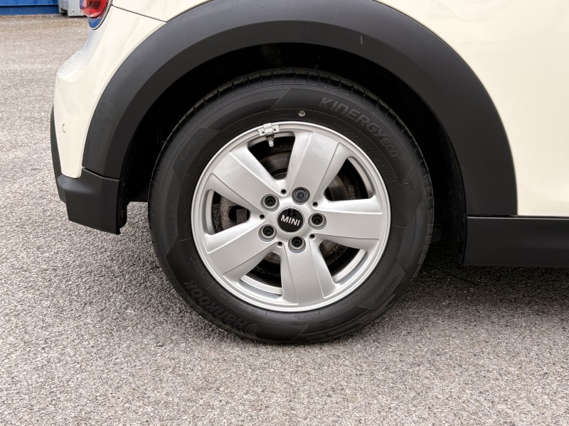 2022 (72) MINI HATCHBACK 1.5 Cooper Classic 3dr Auto 5289834