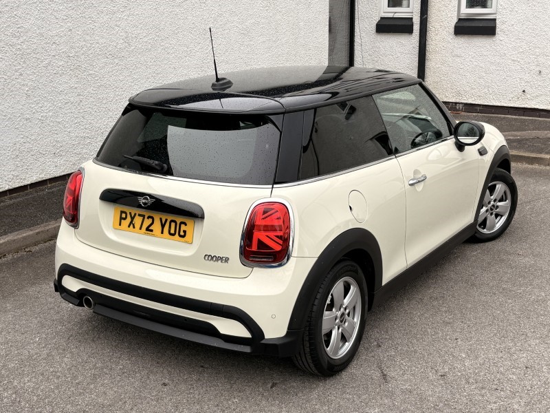 2022 (72) MINI HATCHBACK 1.5 Cooper Classic 3dr Auto 5289837