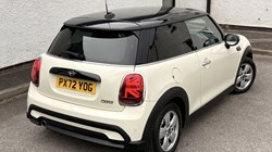 2022 (72) MINI HATCHBACK 1.5 Cooper Classic 3dr Auto 5289837
