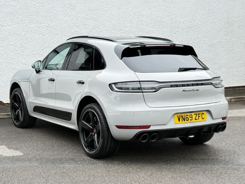 2019 (69) PORSCHE MACAN Turbo 5dr PDK 5271303