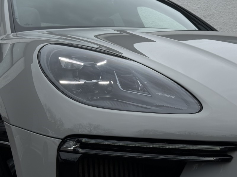 2019 (69) PORSCHE MACAN Turbo 5dr PDK 5271340