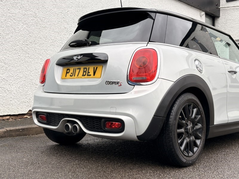 2017 (17) MINI HATCHBACK 2.0 Cooper S 3dr 5294866