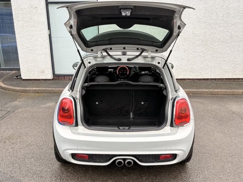2017 (17) MINI HATCHBACK 2.0 Cooper S 3dr 5294861
