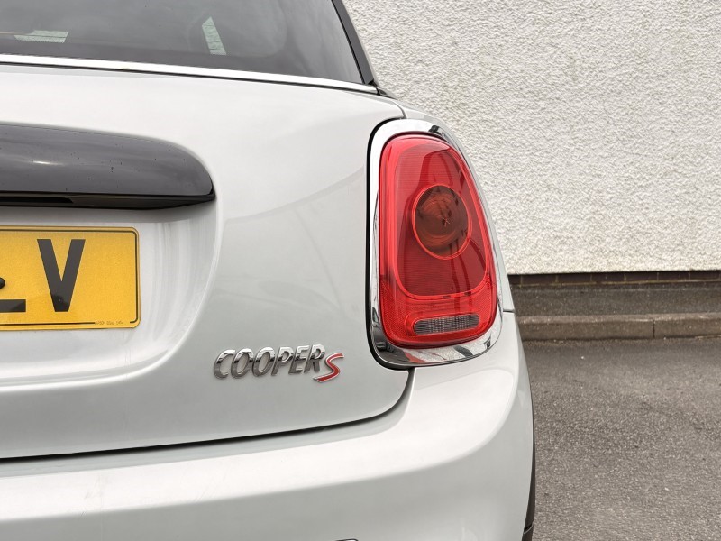 2017 (17) MINI HATCHBACK 2.0 Cooper S 3dr 5294860