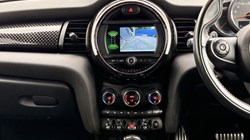 2019 (19) MINI HATCHBACK 2.0 Cooper S Sport II 5dr Auto 5688601