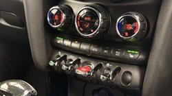 2019 (19) MINI HATCHBACK 2.0 Cooper S Sport II 5dr Auto 5688610