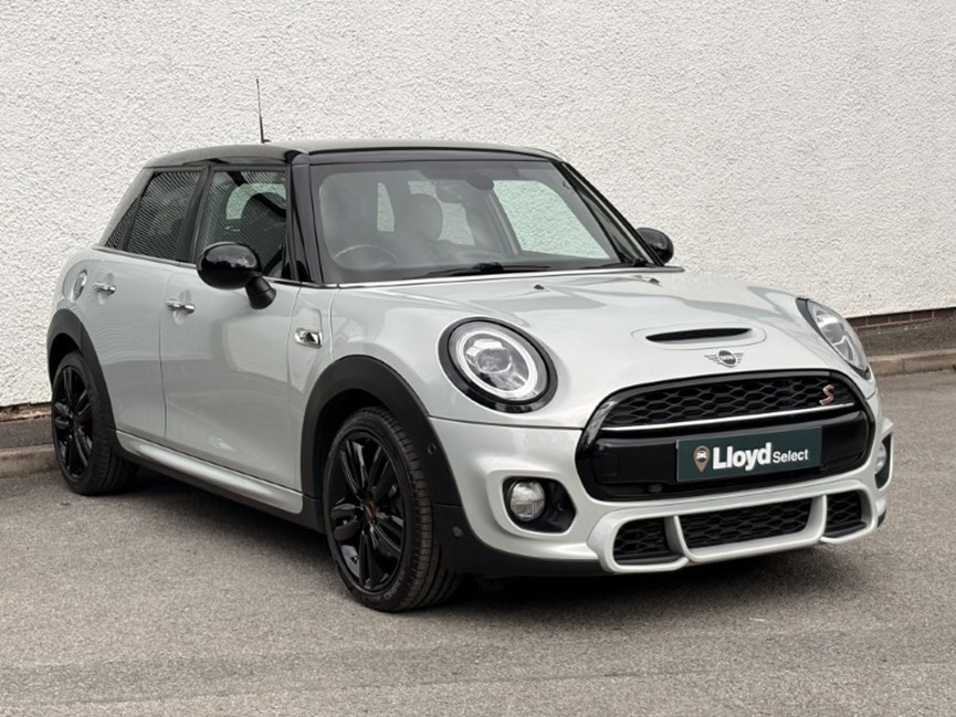 2019 (19) MINI HATCHBACK 2.0 Cooper S Sport II 5dr Auto