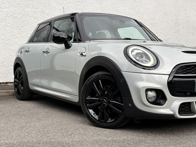 2019 (19) MINI HATCHBACK 2.0 Cooper S Sport II 5dr Auto 5688619