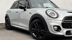2019 (19) MINI HATCHBACK 2.0 Cooper S Sport II 5dr Auto 5688619