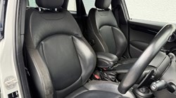 2019 (19) MINI HATCHBACK 2.0 Cooper S Sport II 5dr Auto 5568635