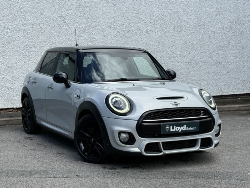 2019 (19) MINI HATCHBACK 2.0 Cooper S Sport II 5dr Auto 5568639