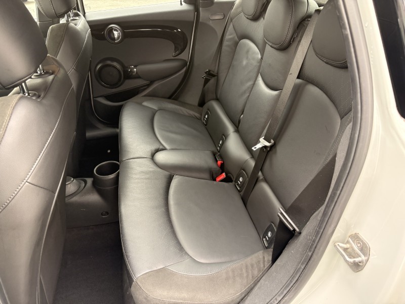 2019 (19) MINI HATCHBACK 2.0 Cooper S Sport II 5dr Auto 5688602