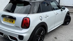 2019 (19) MINI HATCHBACK 2.0 Cooper S Sport II 5dr Auto 5568638
