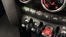 2019 (19) MINI HATCHBACK 2.0 Cooper S Sport II 5dr Auto 5688611