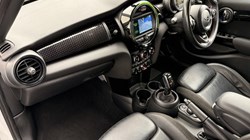 2019 (19) MINI HATCHBACK 2.0 Cooper S Sport II 5dr Auto 5688604