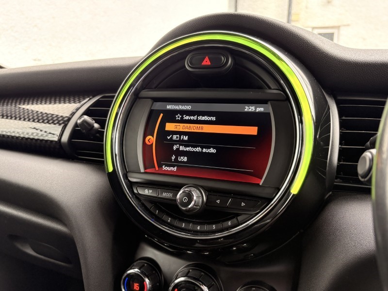 2019 (19) MINI HATCHBACK 2.0 Cooper S Sport II 5dr Auto 5688609