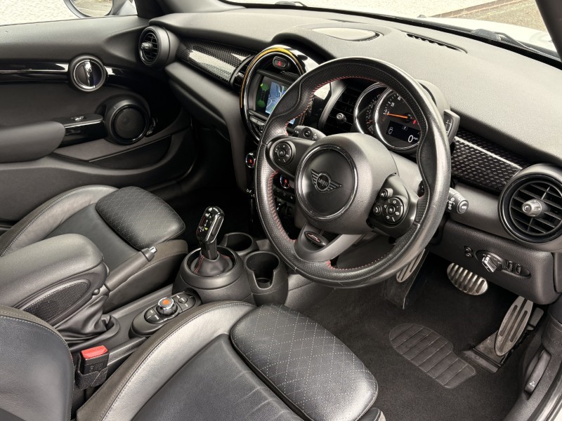2019 (19) MINI HATCHBACK 2.0 Cooper S Sport II 5dr Auto 5688596