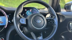 2023 (23) MINI HATCHBACK 1.5 Cooper Sport 3dr Auto 5351870