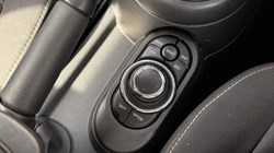 2022 (22) MINI HATCHBACK 1.5 Cooper Classic 3dr 5384088