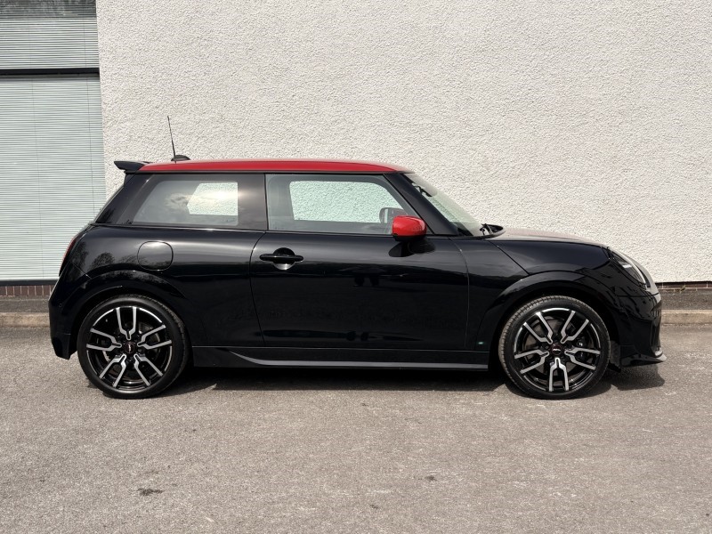 2024 (74) MINI COOPER 1.5 C Sport 3dr Auto 5384068