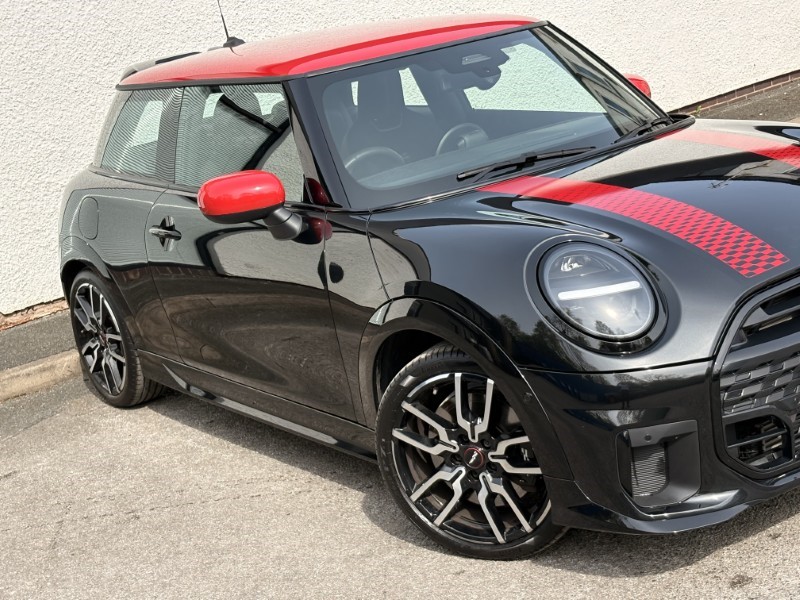 2024 (74) MINI COOPER 1.5 C Sport 3dr Auto 5384076