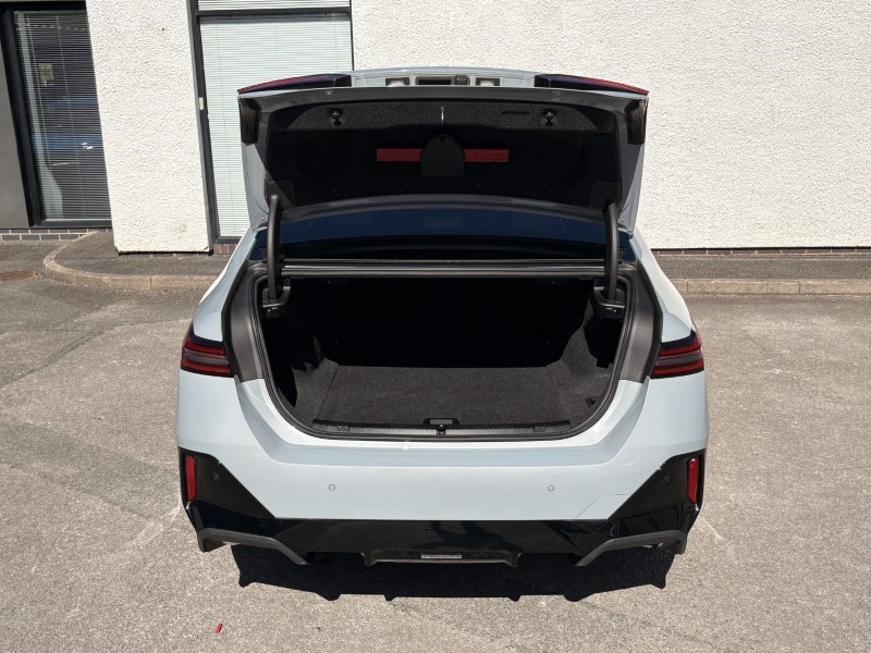 2023 (73) BMW I5 250kW eDrive40 M Sport Pro 84kWh 4dr Auto 5339583