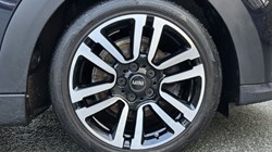 2023 (72) MINI HATCHBACK 1.5 Cooper Exclusive 5dr Auto 5332366