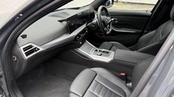 2026 (26) BMW 3 SERIES 330e 22.3 kWh M Sport 4dr Step Auto Tech/Pro Pack 5657122