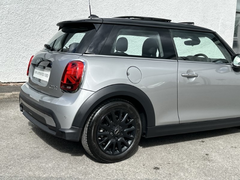 2023 (23) MINI HATCHBACK 1.5 Cooper Classic 3dr Auto 5408074