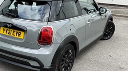 2021 (21) MINI HATCHBACK 1.5 Cooper Classic 3dr Auto 5413634