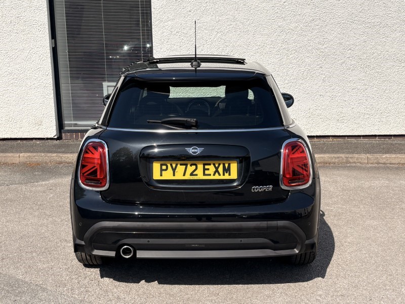 2023 (72) MINI HATCHBACK 1.5 Cooper Classic 5dr Auto 5441451
