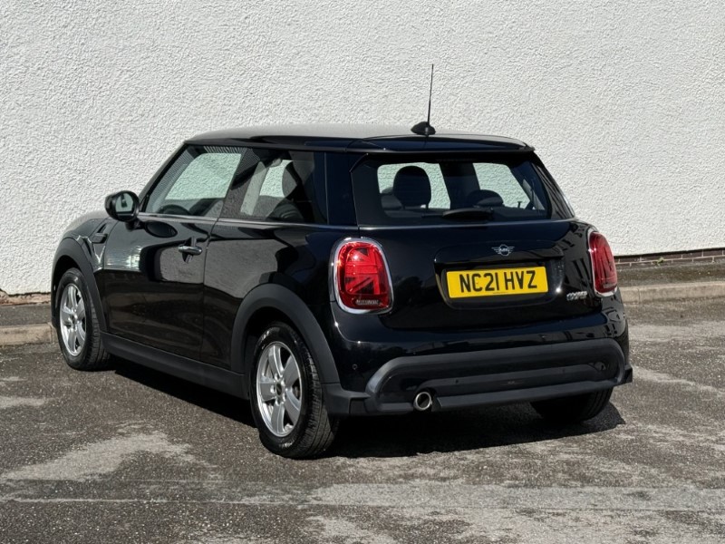 2021 (21) MINI HATCHBACK 1.5 Cooper Classic 3dr Auto 5397046